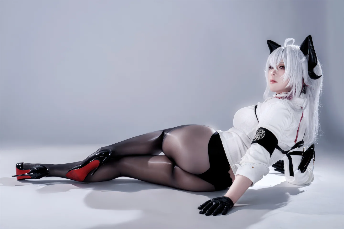 半半子 - No.101 鸣潮·赞妮 [57P-202MB] tg@simisebaisi 【丝足阁】031.webp